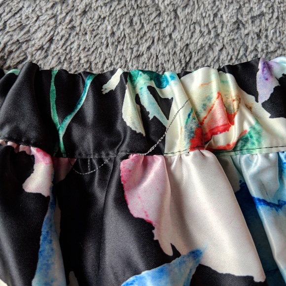 Floral Print Spring Skirt - Picture 4 of 4